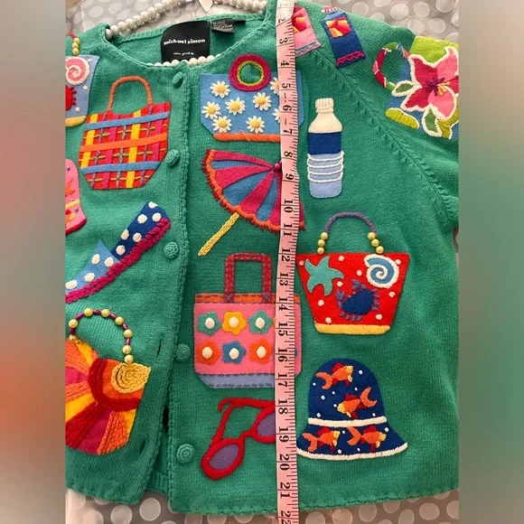 Michael Simon Size LShort sleeve embroidered sweater